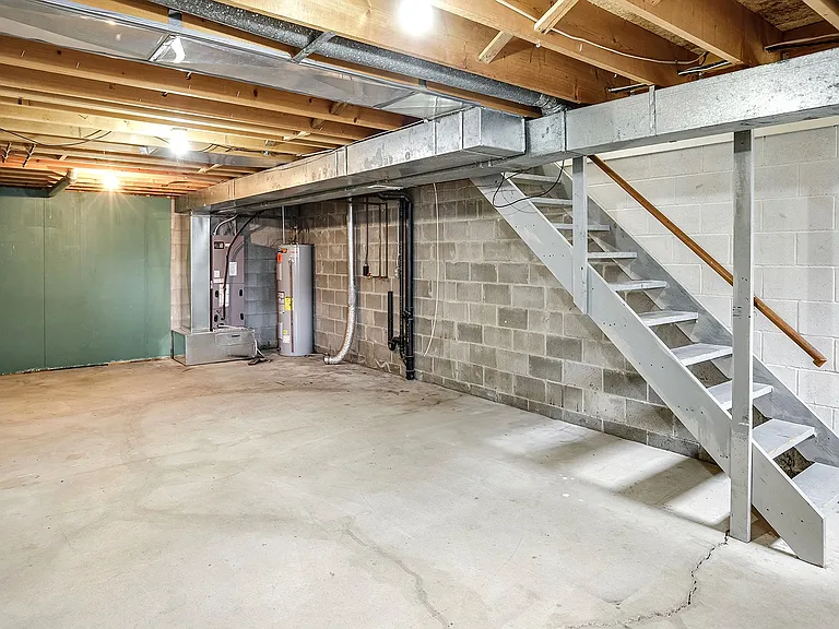 Gold Coast Apartments — Photo 12