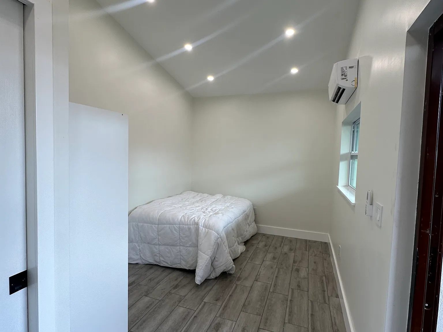 7050 Tyler St — Photo 3