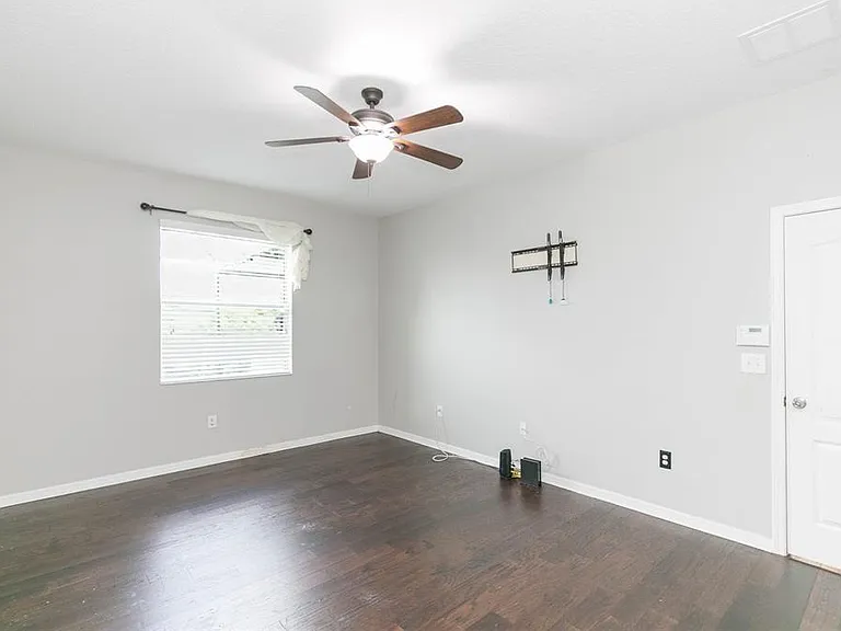 515 Vista Ridge Dr — Photo 23
