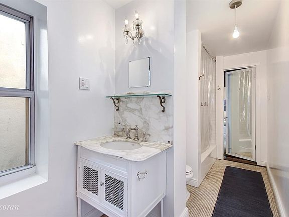 5th image of 311 E 10th St APT 5B