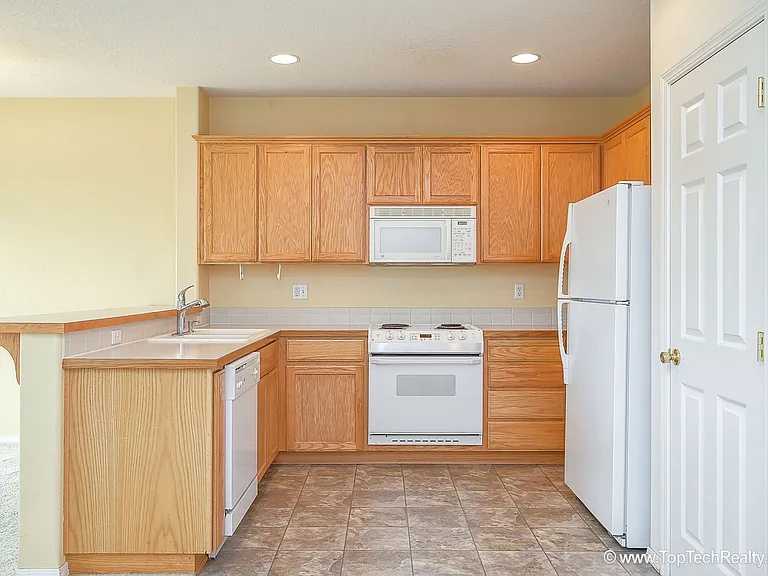 6554 NE Forest Ln — Photo 12