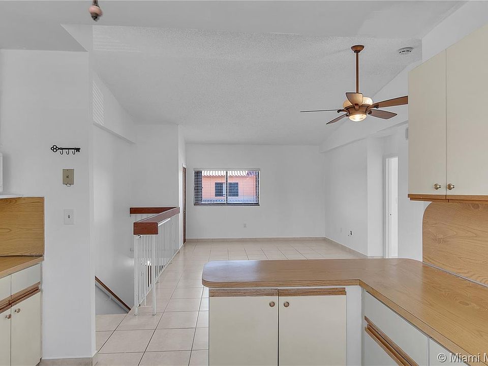 Lago Grande Condominiums Hialeah, FL Zillow