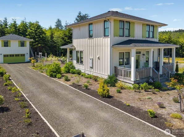 36 Easthaven Street, Pacific Beach, WA 98571