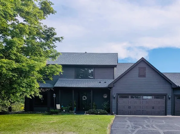 10057 Raleigh Ct, Woodbury, MN 55129
