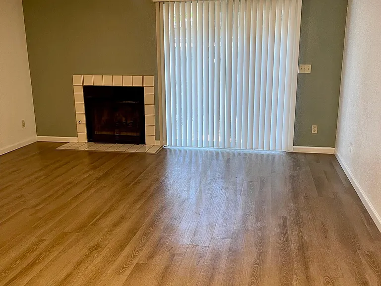 Sunridge Townhomes — Photo 20