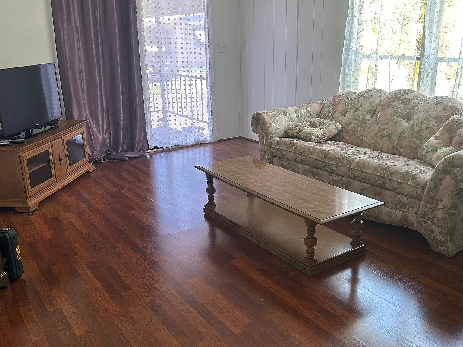 2 bed, 1152 sqft, $1,500 — Photo 2