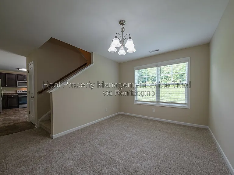 832 Prince Edward Rd — Photo 10