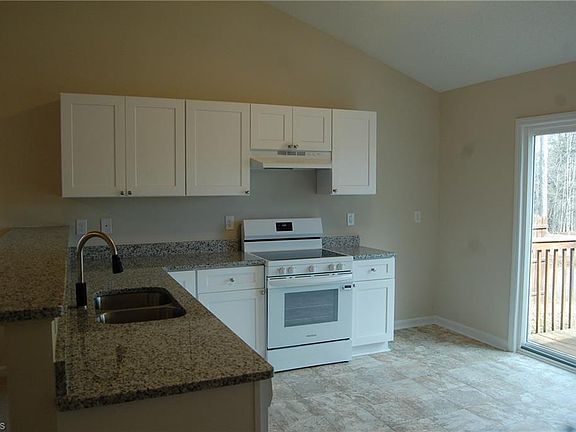 4th image of 1910 Glenside Dr