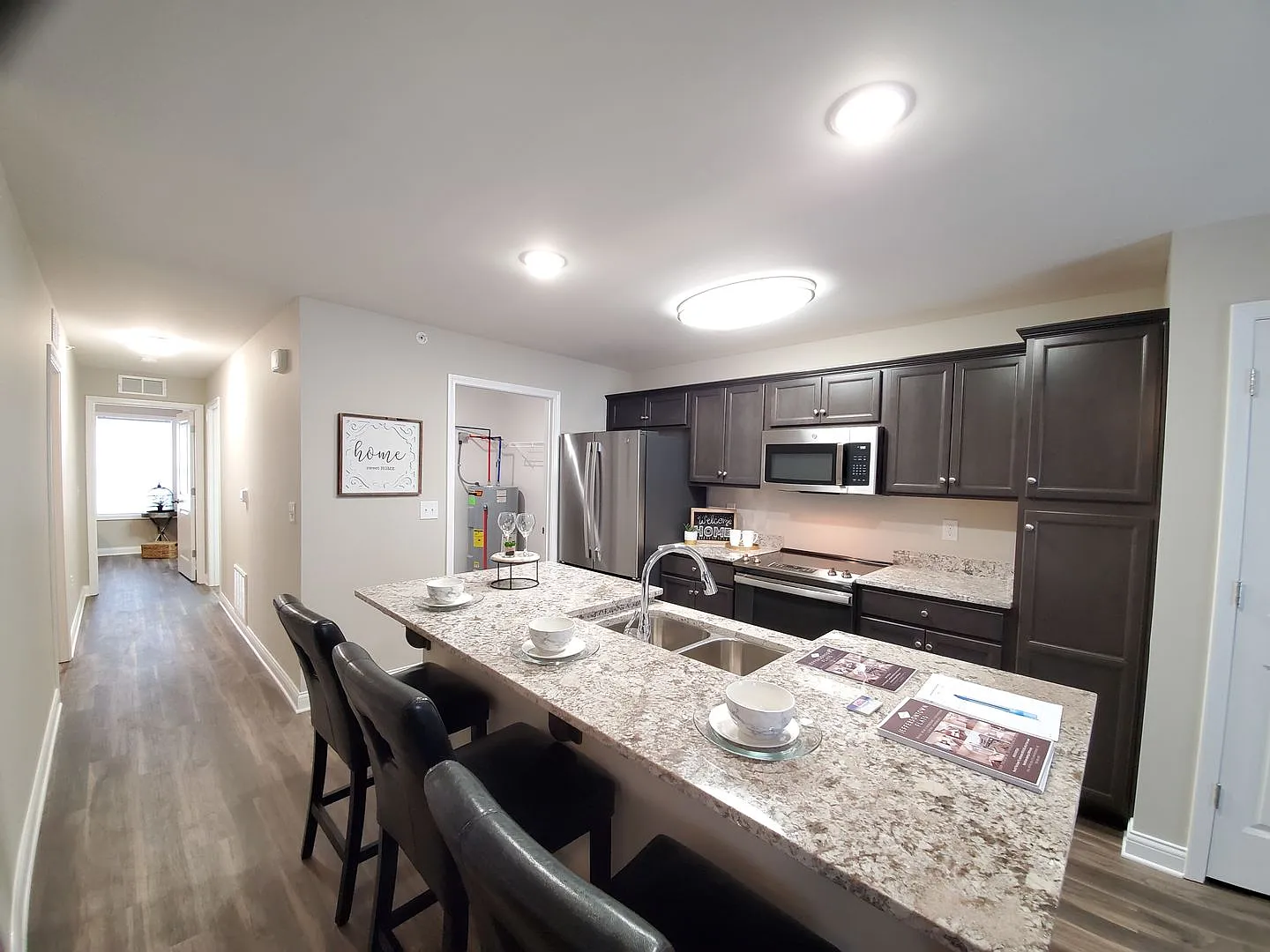 3500collegedr — Photo 2