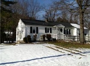 8 Hillside Cir, Brookfield, CT 06804