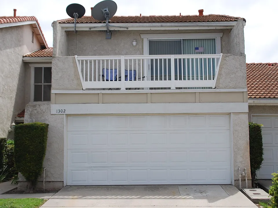 1302 Gina Dr