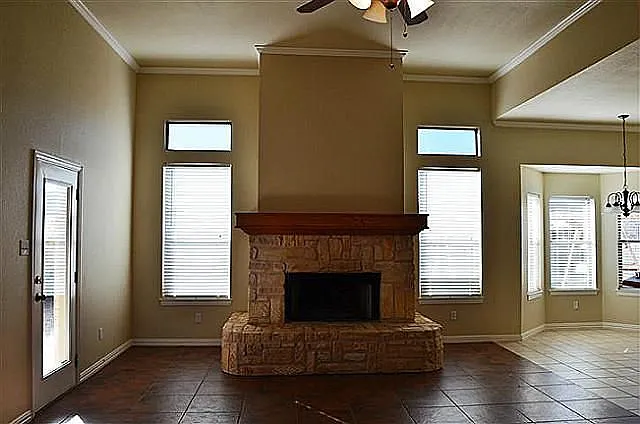 114 Clyde Dr — Photo 9