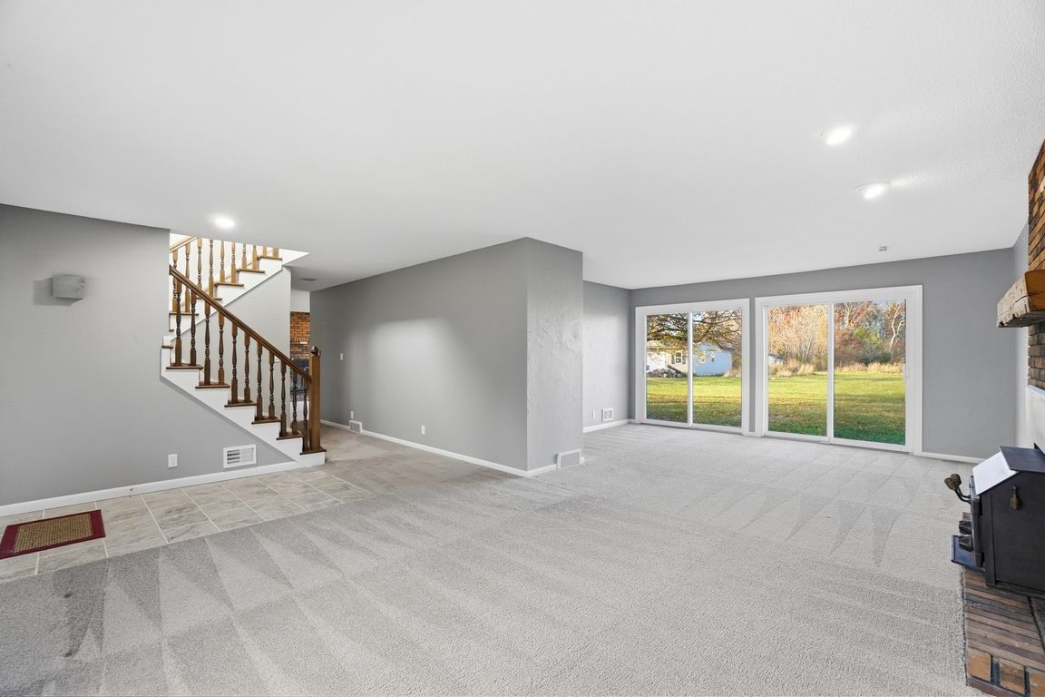 next background image