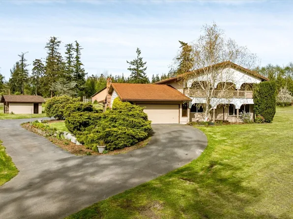 987 E Crescent Harbor Road, Oak Harbor, WA 98277