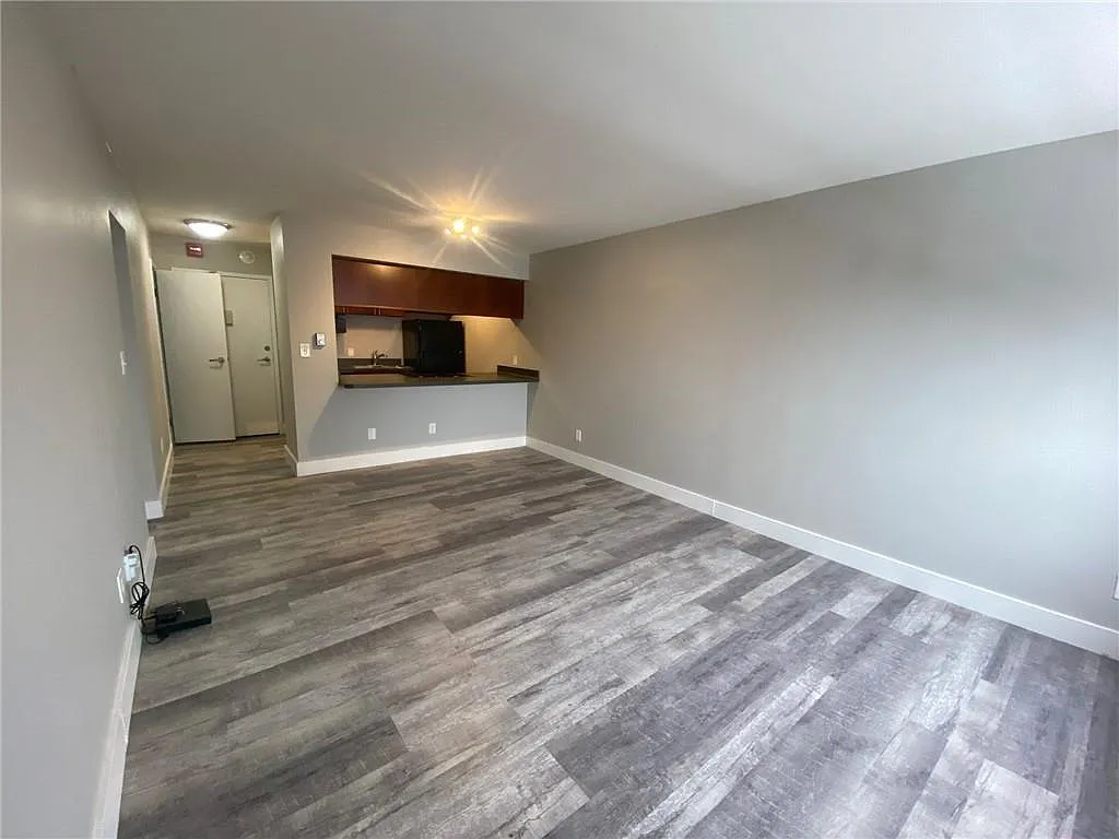1 bed, 600 sqft, $1,100 — Photo 2
