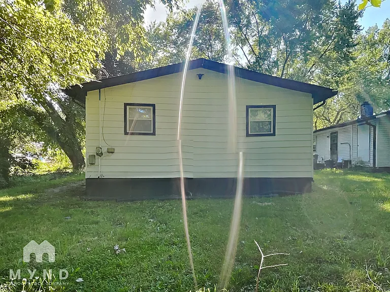 1224 Earhart St — Photo 14