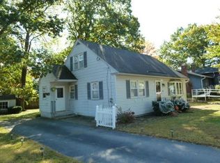 28 4th Ave, Leominster, MA 01453