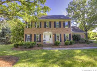 8210 Brooknell Trl, Charlotte, NC 28270