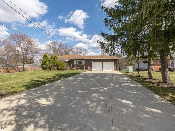 7997 Wesley Dr, Strongsville, OH 44136