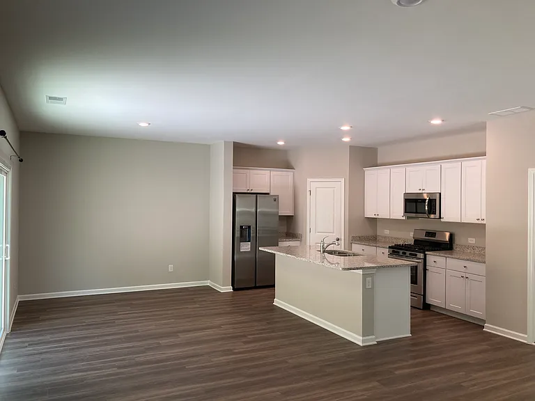 2068 Nuthatch Dr — Photo 15