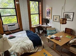 273 E 10th St #7-1, New York, NY 10009