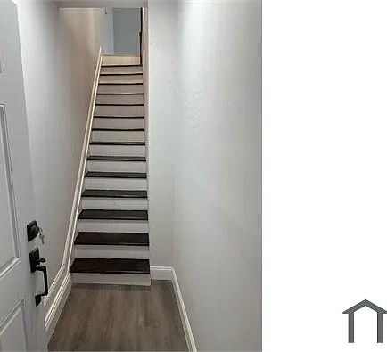 1919 Hennessy Pl — Photo 1
