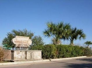 303 Lake Louise Ct, Laredo, TX 78041