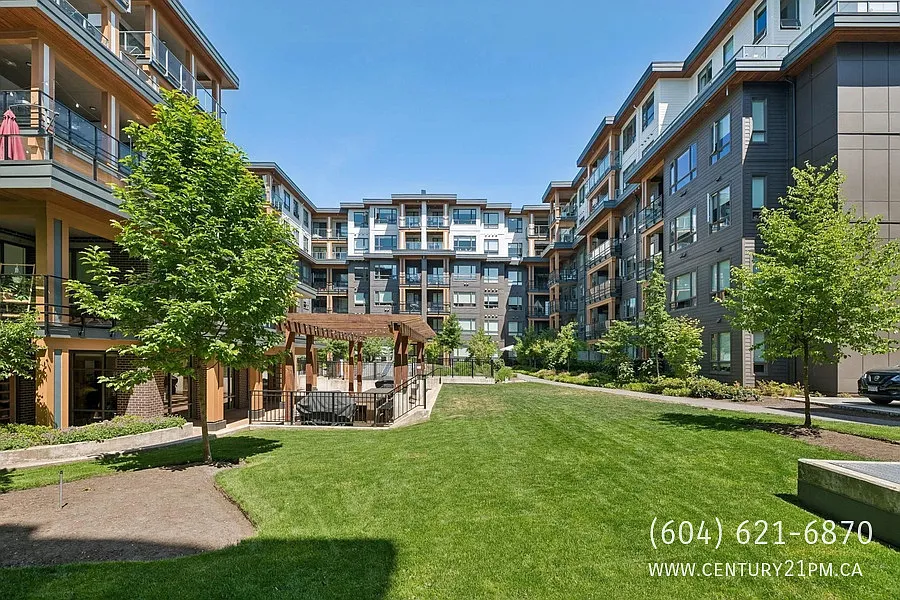 2 bed, 2.0 bath, 815 sqft, $2,700 — Photo 2