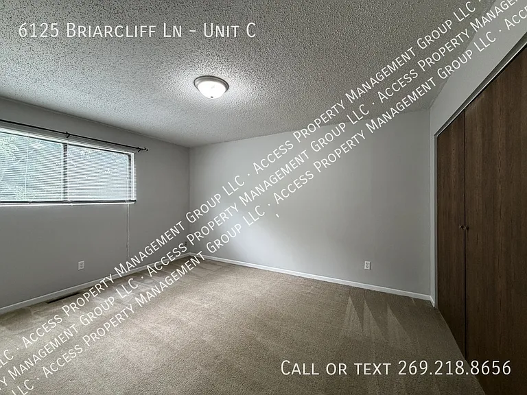 6125 Briarcliff Ln #C — Photo 6