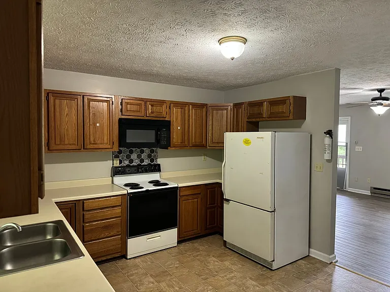 7863 State Highway 163 — Photo 3