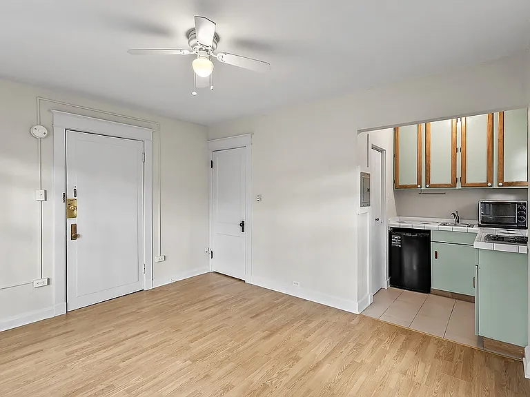 1236 Marion — Photo 15