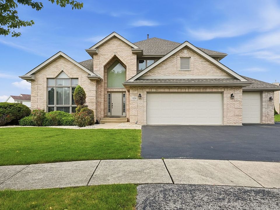 1st image of 634 Primrose Cir