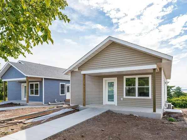 8 W 11th St, Duluth, MN 55806