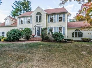 164 Ledgewood Dr, Hanover, MA 02339