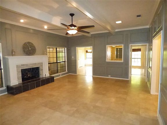 3rd image of 1348 Meriweather Pl