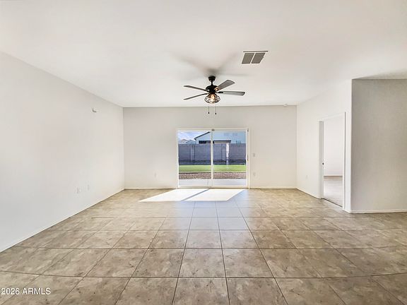3rd image of 4625 W DILL Avenue
