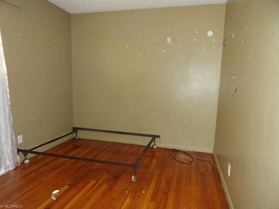 4th image of 2304 Stewart Dr NW