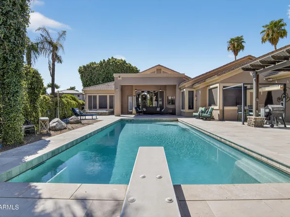 1333 N CLIFFSIDE Drive, Gilbert, AZ 85234