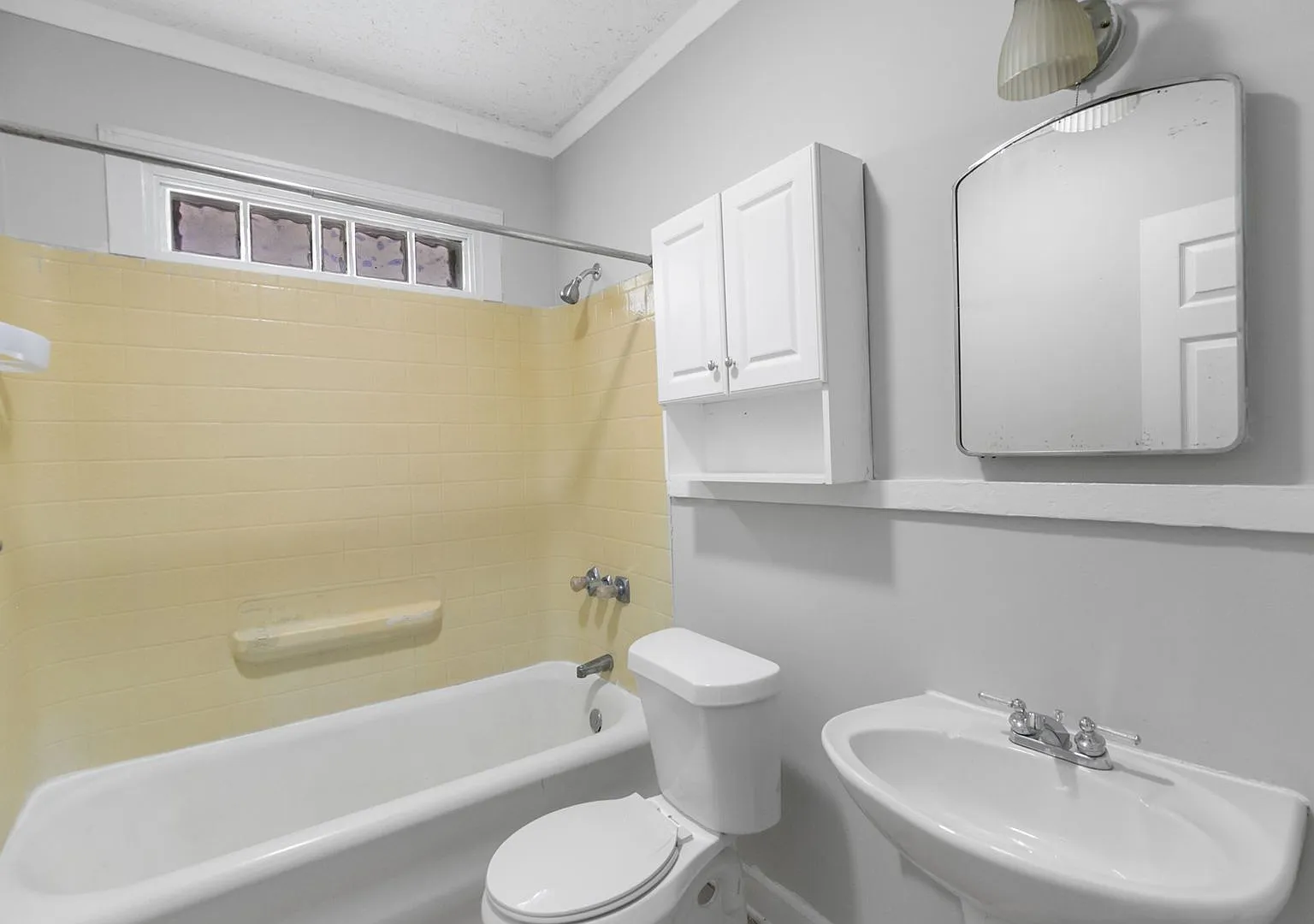 Highland Oaks Apartments — Photo 3