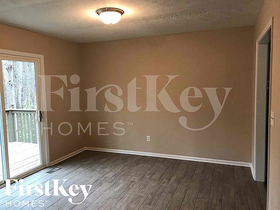 4th image of 2736 Del Ridge Dr