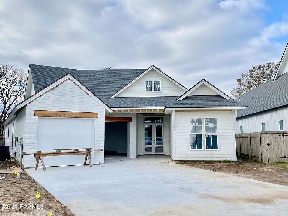 1st image of 104 Little Hickory Ct