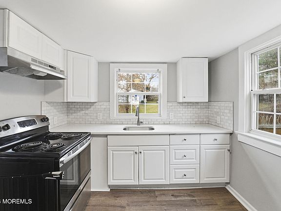 4th image of 466 Stagecoach Road