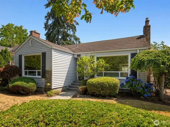 1701 N 82nd Street, Seattle, WA 98103