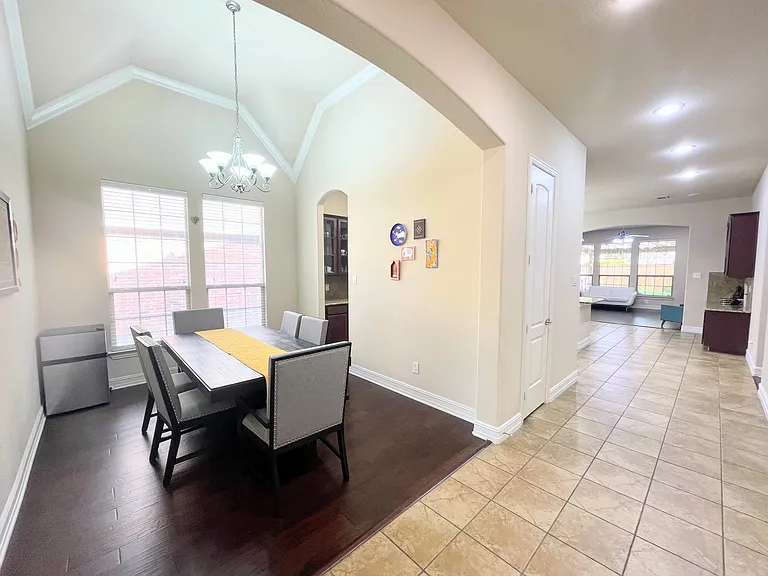 3103 Townsend Dr — Photo 4
