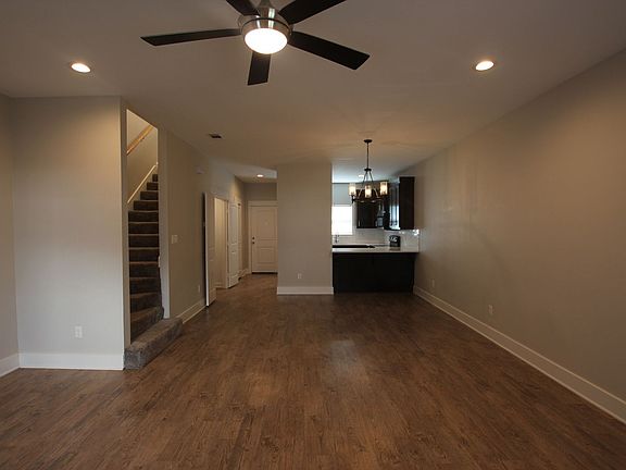 3rd image of 307 N Henry St #15