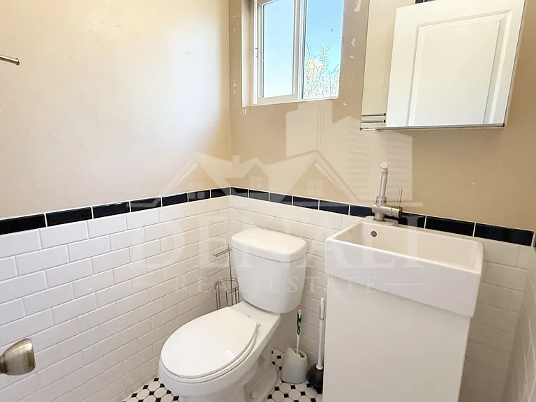 1326 W Palm Ln — Photo 26