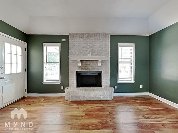 5th image of 1026 Camellia Ln