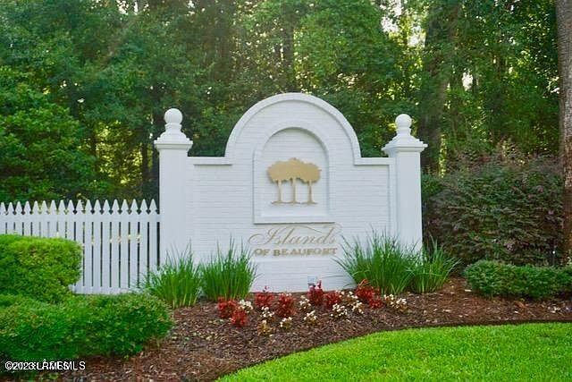 1st image of 104 Palmetto Place