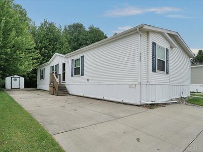 9608 Stoneypointe Dr, Fair Haven, MI, 48023