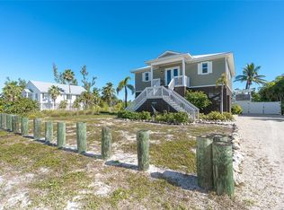 330 Bocilla Dr, Placida, FL 33946